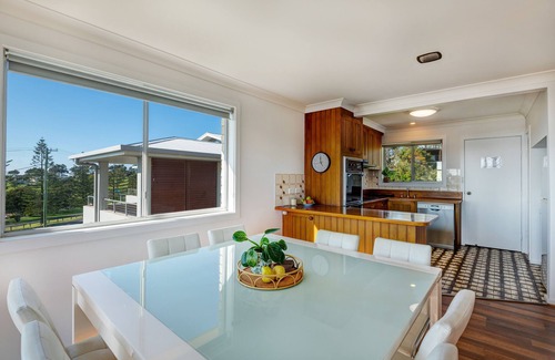 Eurobodalla Shire Council House | Beachfront family home