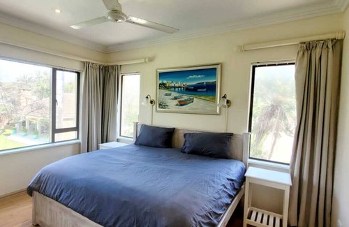 Shelly Beach Apartment | Beachfront family apartment