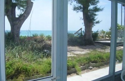 Englewood Condo | Beachfront - Fishing, Golf, Great Restaurants, Gulf Sunsets!