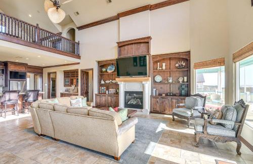 Crystal Beach House | Beachfront Group Getaway on Bolivar Peninsula