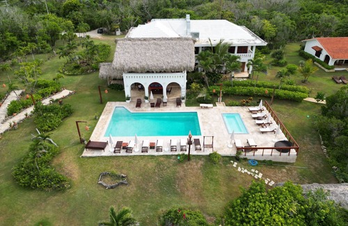 Punta Cana Village Villa | beachfront haven w/Chef included & events allow