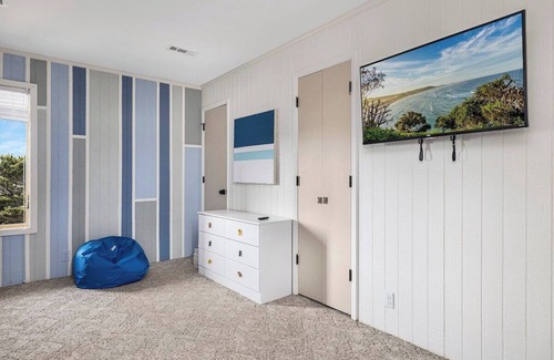 Ocean Isle Beach House | Beachfront, Heated POOL, Golf Cart & EV Charging