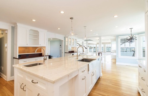 Pine Orchard House | Beachfront Home in Pine Orchard, Branford available for monthly or academic rent
