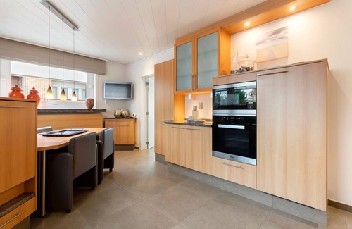 De Panne House | Beachfront Home with Sauna