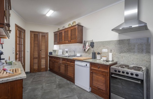 Caloura Villa | Beachfront house for 8 in the island's prime area - Caloura