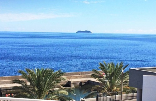 Santa Cruz Villa | Beachfront house with pool