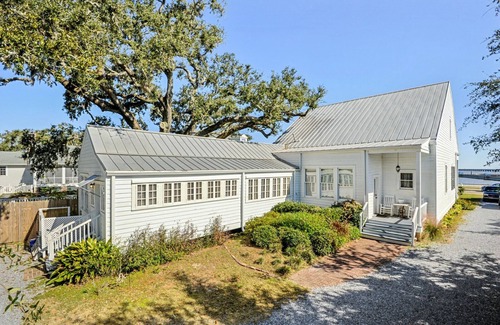 Old Town House | BEACHFRONT IN OLD TOWNE! SLEEPS 12