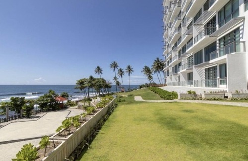 Galle Condo | Beachfront Luxury, 3BR Duplex, Views, Pool, Dining & Steps to Sand, Galle,