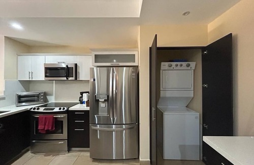 Barrio Los Villalobos Condo | Beachfront Luxury Condo with Direct Access to the Beach, 3 BR, 2 Baths, Balcony!