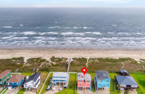 Galveston House | Beachfront Million Dollar Views 2 King Beds Family