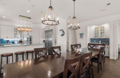 Destin House | BEACHFRONT NO POOL/HEAT FEES! 8 Bedrooms en-suite/9.5 Baths Priv Pool/HotTub