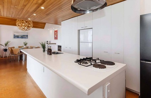 Oakura House | Beachfront Oakura Home with Stunning Views