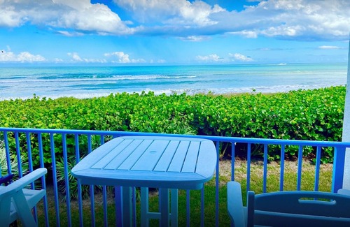 Hutchinson Island South Villa | Beachfront, ocean views, gated beach entry, walk to restaurants, boutique decor