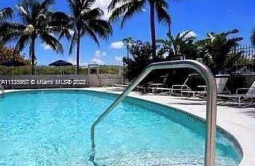 South of Fifth Apartment | BeachFront On The Sand #133-FreeParking- 335 OceanDr-SoFi-SouthBeach