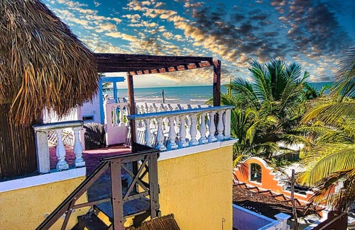 El Cuyo House | Beachfront Palapa In El Cuyo, Best Views