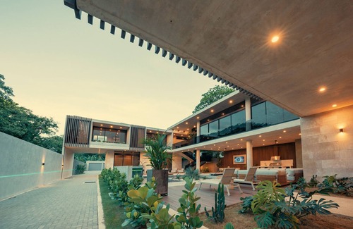 Jaco Villa | Beachfront Paradise centrally located to all things Jaco.