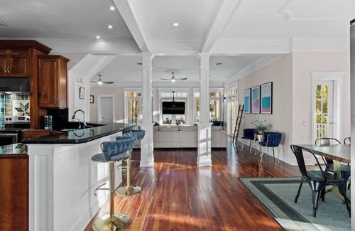 Lower Matecumbe Key House | BeachFront Paradise/By The Glam Homes