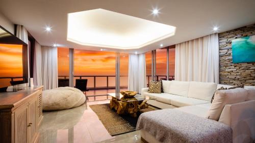 Ballito Apartment | Beachfront Penthouse Ballito