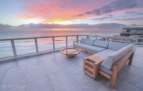 Ballito Apartment | Beachfront Penthouse Ballito