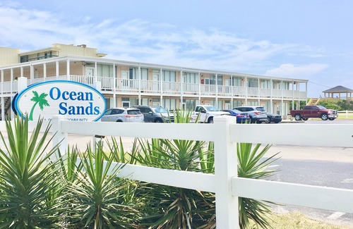Atlantic Beach Apartment | Beachfront Pet Friendly 1st Flr Pool Private Beach