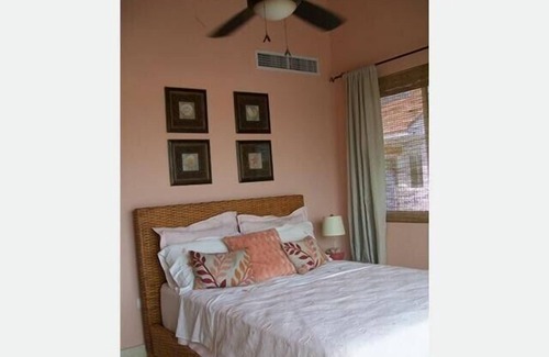 Veron Condo | Beachfront Playa Turquesa 2 BR/2 BA Penthouse Condo w/ Rooftop 50mbps WIFI