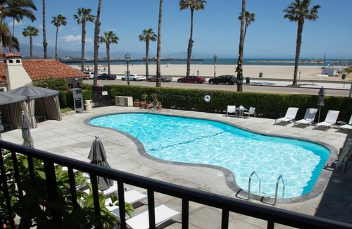 West Beach House | Beachfront | Pool | Pets Allowed | Bike Rental | Beach Amenities & Beach Access