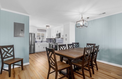 Ocean Isle Beach Condo | BEACHFRONT! Recently Updated 2 Bedroom 2 Bath Condo