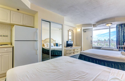 Ortona Park Hotel | Beachfront resort room with fitness center & high-speed WiFi
