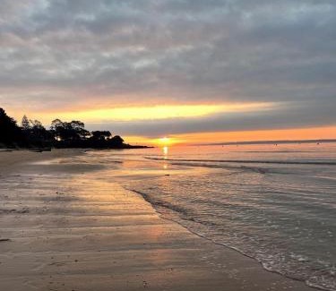 Cowes House | Beachfront Retreat Amazing 5 bedroom House