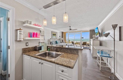 Bradenton Beach Apartment | Beachfront Studio Retreat on Anna Maria Island
