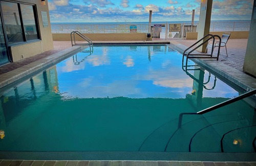 Silver Sands Beach Condo | Beachfront, Top Floor, Modern, Snowbird-Military. 3 month rental. Dec-Feb