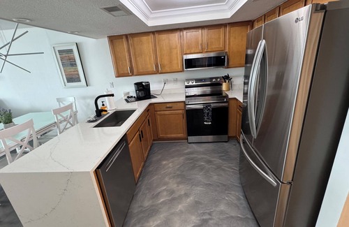 Madeira Beach Condo | BEACHFRONT- TOP FLOOR - 3 BED/3 BATHnCharming Madeira Beach Condo