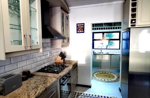 Walvis Bay Villa | Beachfront Townhouse - MowenOne