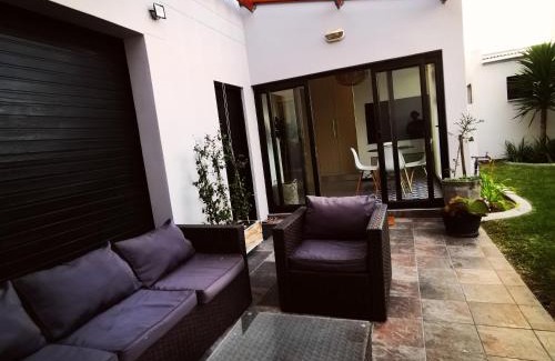 Walvis Bay Villa | Beachfront Townhouse - MowenOne