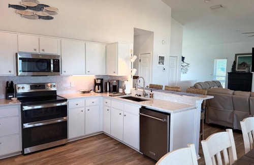 St. George Island House | Beachfront, Pool, Spa, 4 bed 4 bath, sleeps 11n5% off for 3 open weeks till Aug,