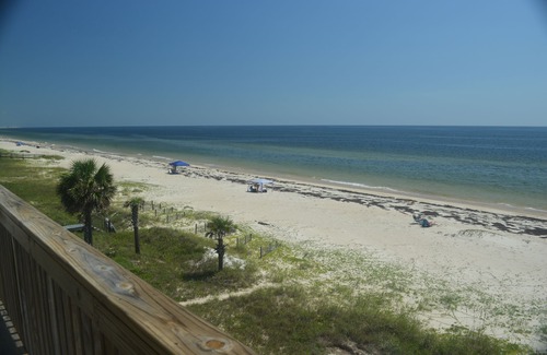 St. George Island House | Beachfront, Pool, Spa, 4 bed 4 bath, sleeps 11n5% off for 3 open weeks till Aug,