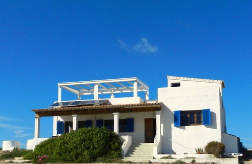 Formentera House | Beachfront villa in outstanding position
