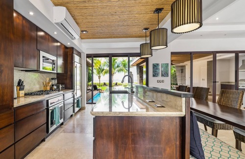 Potrero House | Beachfront Villa - Sunsets and Daily Maid Service
