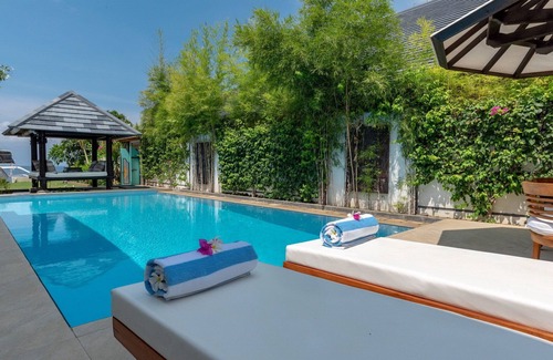 Dencarik Villa | ⭐️ ⭐️⭐️⭐️⭐️ BEACHFRONT villa, Welcome dinner