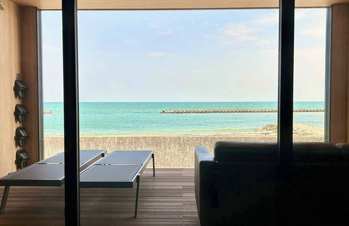 Awaji House | Beachfront villa with sauna just 30 seconds walk to the sandy beach/Awaji Hyōgo