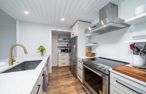 Seabrook Island House | Beachfront w/Breathtaking Views! 1BR/2BA Amenity Cards Available! Dog Friendly!
