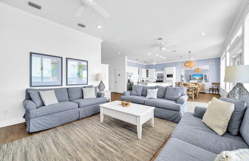 Lullwater Beach On Gulf Of Mexico House | BeachFront~Walk to Pier Park~Gulf Front Decks~Outdoor Showers~Fishers