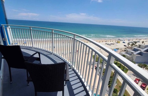 River Ridge Estates Condo | Beachfront with Ocean View in Peck Plaza