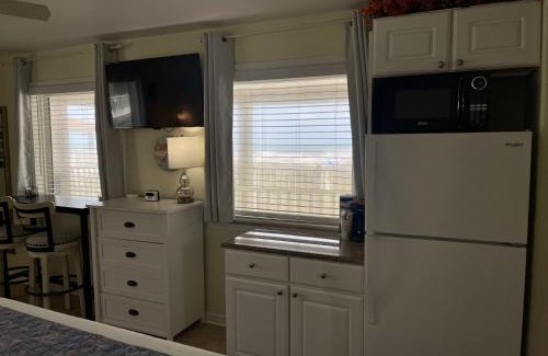 Port Aransas Apartment | Beachgate Condo Suites and Hotel 438 condo