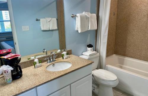 Port Aransas Apartment | Beachgate Condo Suites and Hotel 512AB condo
