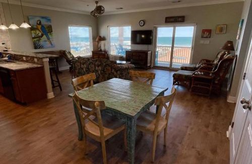 Port Aransas Apartment | Beachgate Condo Suites and Hotel 341 condo