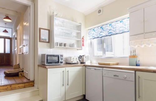 Rhosneigr Apartment | BEACHGETAWAY, pet friendly, with hot tub in Rhosneigr