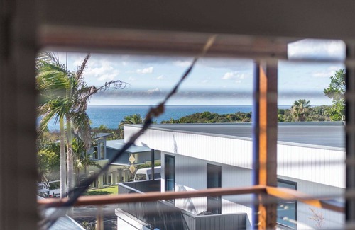 Angourie House | Beachies - Oceanstays