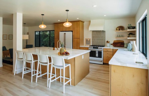 Oxnard Shores House | Beachmont Oceanview Villa – Spacious & Stylish 5BR Getaway