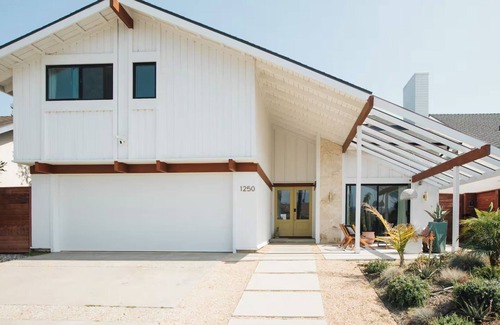 Oxnard Shores House | Beachmont Oceanview Villa – Spacious & Stylish 5BR Getaway